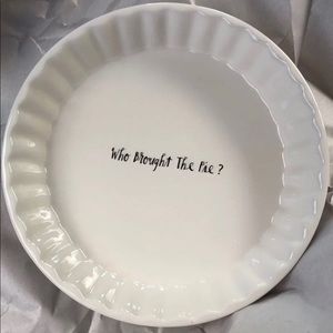 Rae Dunn pie dish